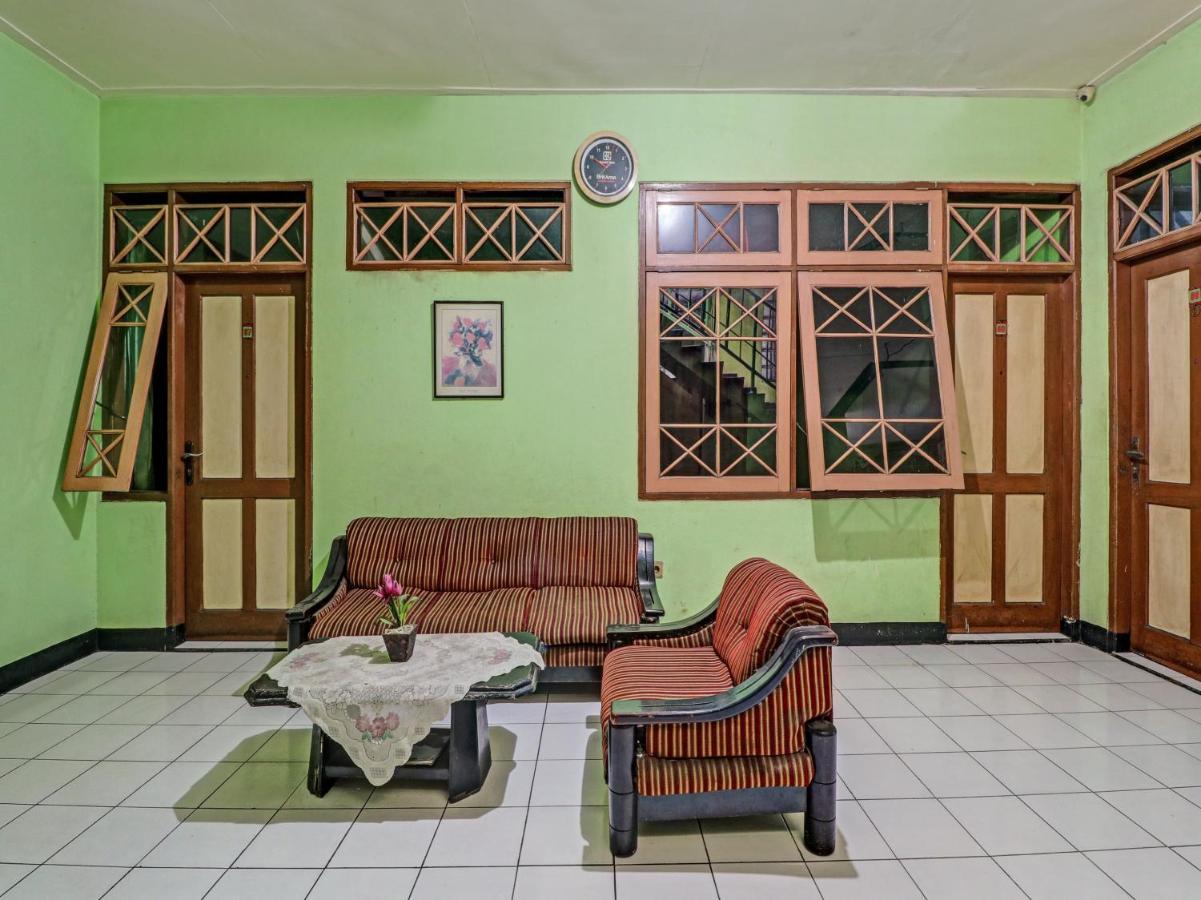Spot On 90632 Hotel Pelangi Indah Paskal Bandung Exterior foto